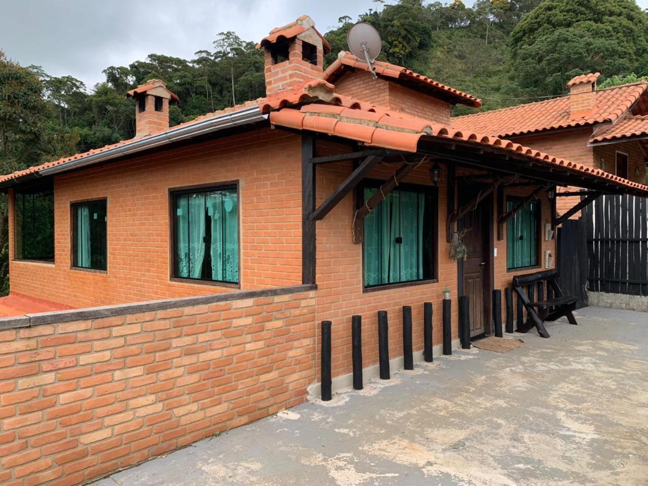 E Cafe Tangara Inn *